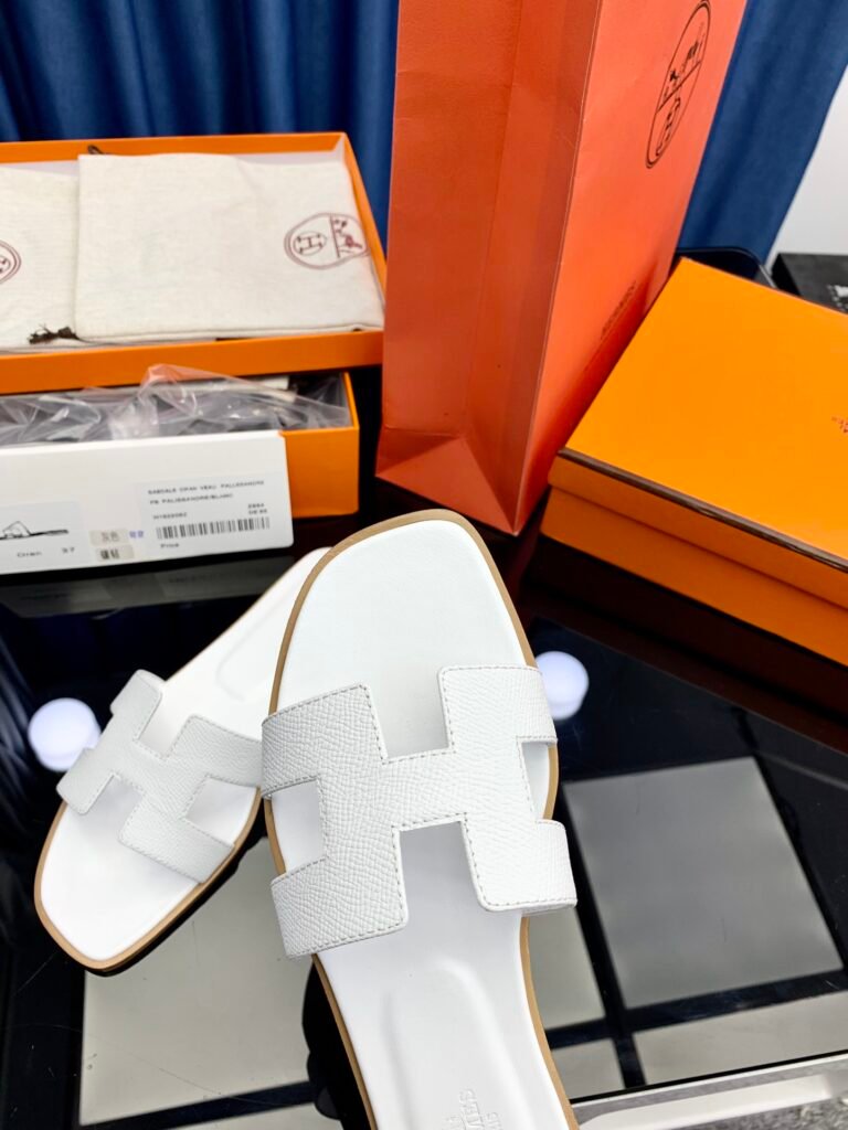 Hermès Unisex Slides detail 7