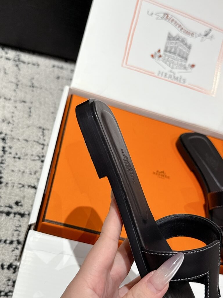 Hermès Unisex Crystal-Embellished Sneakers detail 7