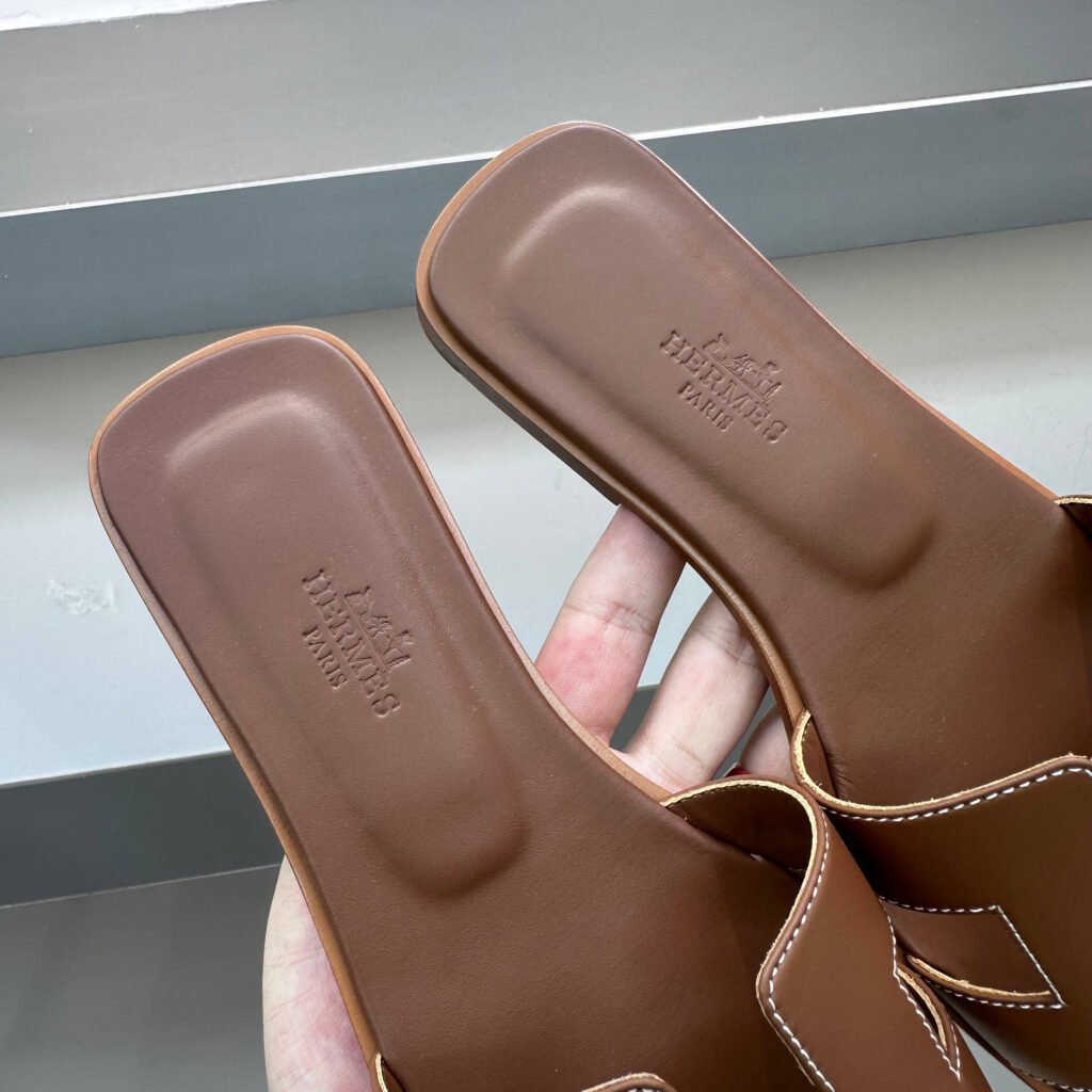 Hermès Women's Sneakers detail 7