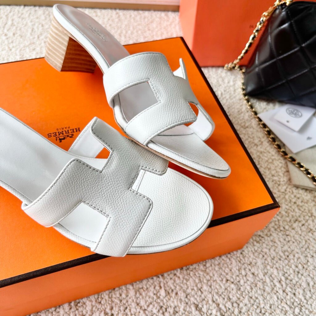 Hermès Unisex Slides detail 7
