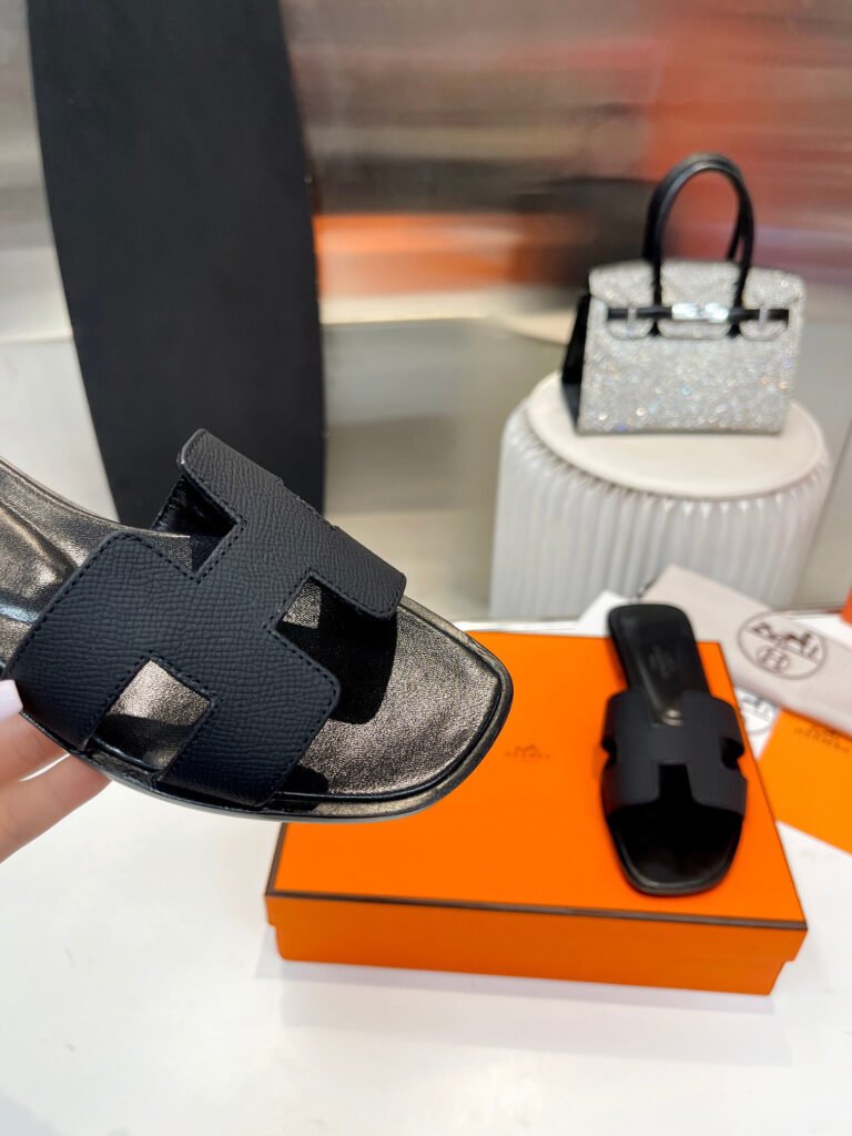 Hermès Unisex Slides detail 7