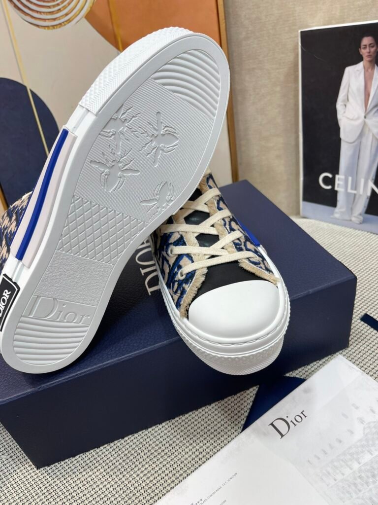 Dior Unisex High-Top Sneakers detail 7