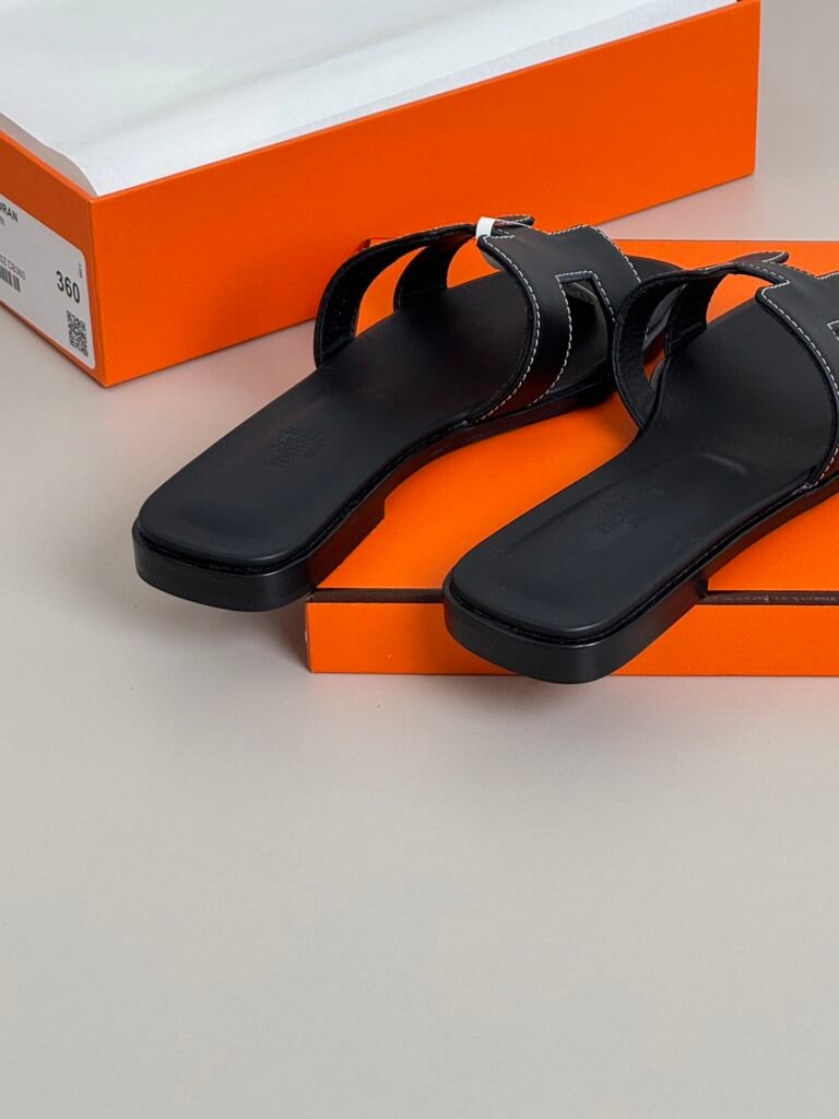 Hermès Women's Sneakers detail 7