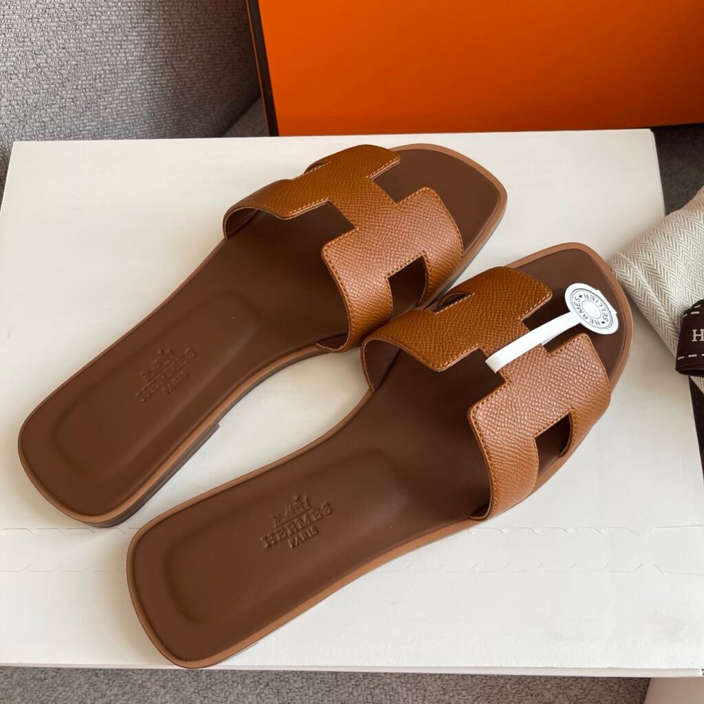 Hermès Unisex Slides detail 7