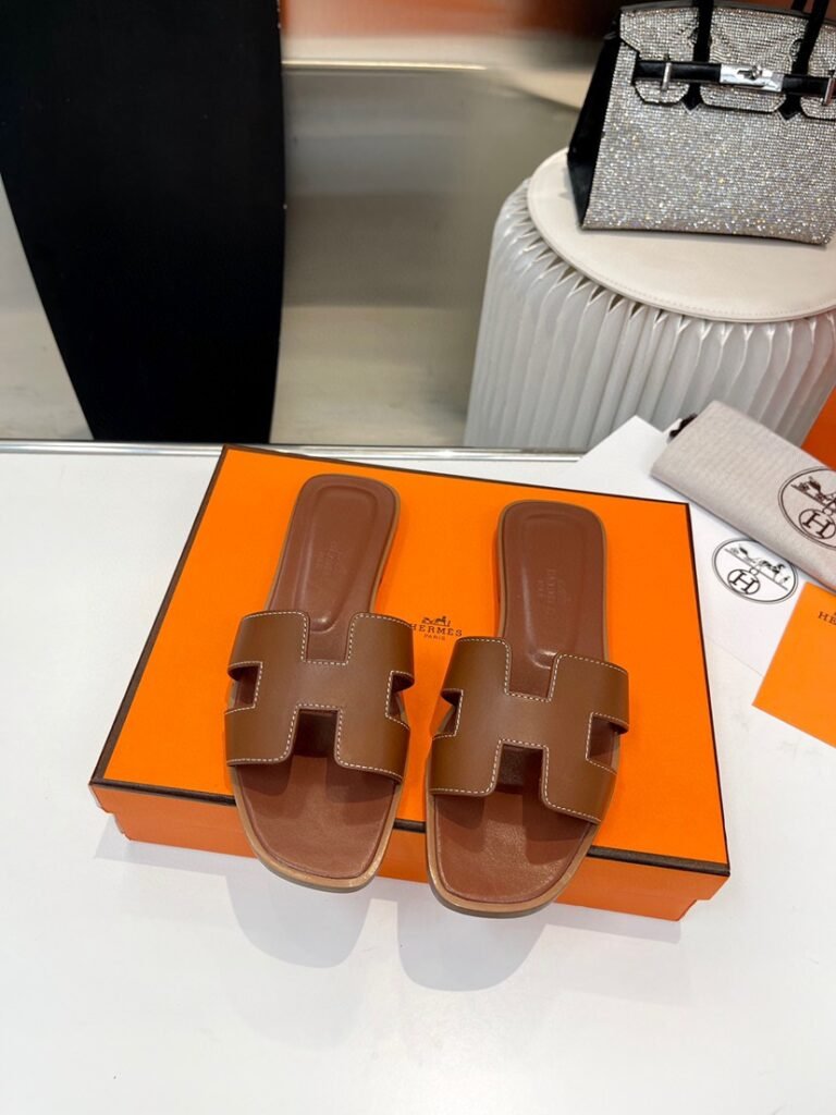 Hermès Unisex Slides detail 7