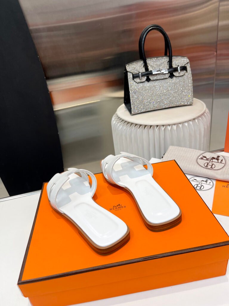 Hermès Unisex Slides detail 7
