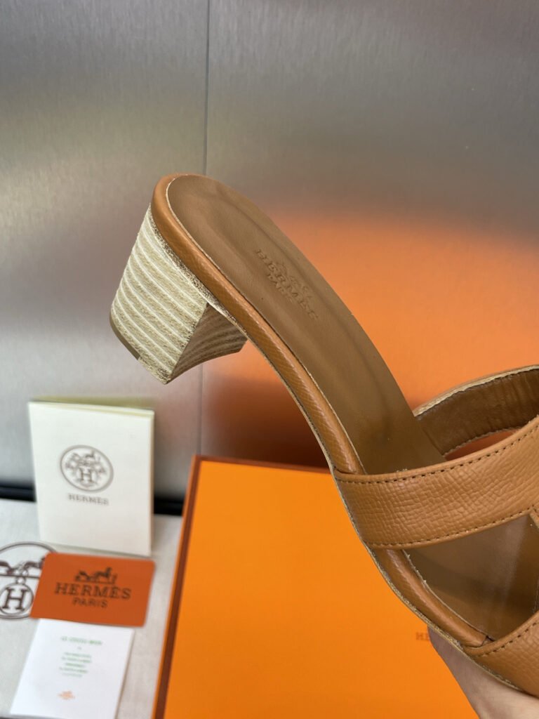 Hermès Unisex Slides detail 7