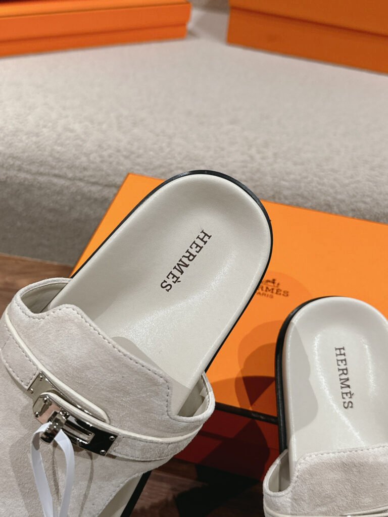 Hermès Unisex Sandals detail 7