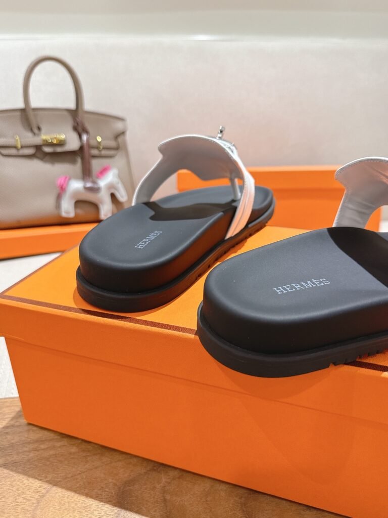Hermès Unisex Slides detail 7