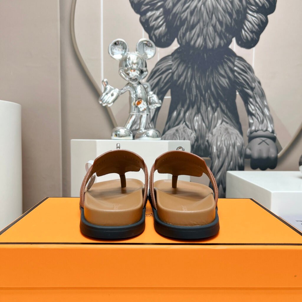 Hermès Unisex Slides detail 7