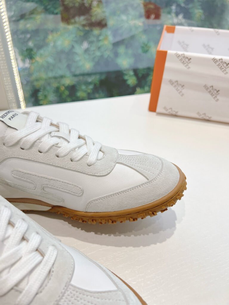 Hermès Unisex White Low-Top Sneakers detail 7