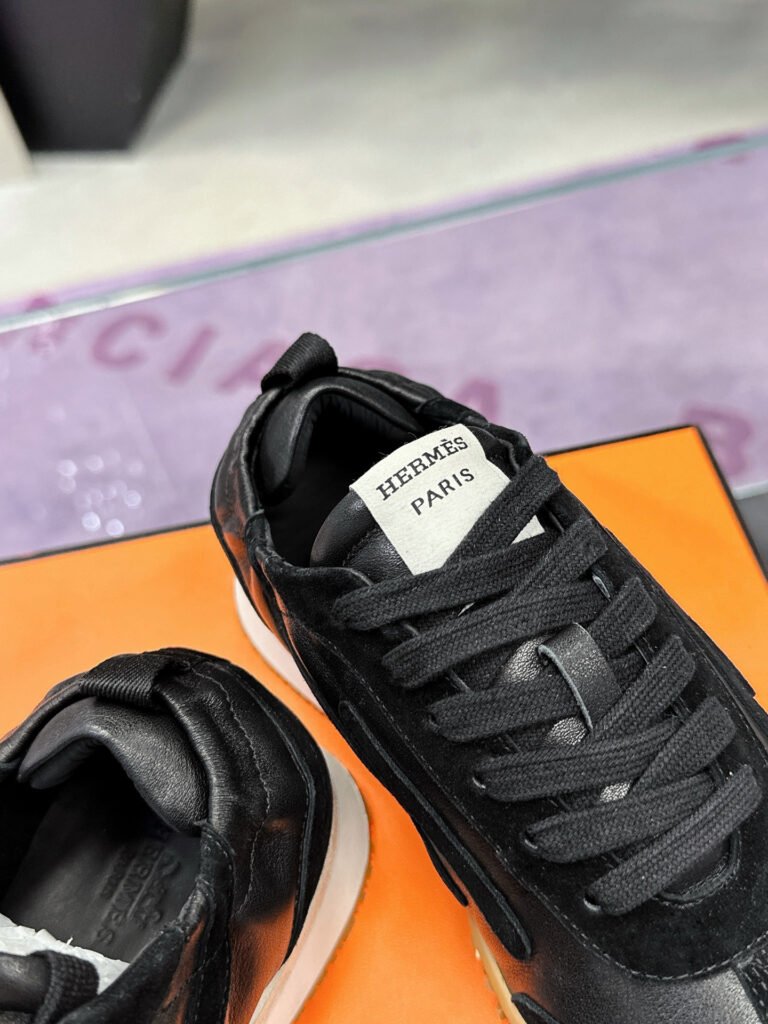Hermès Unisex White Low-Top Sneakers detail 7