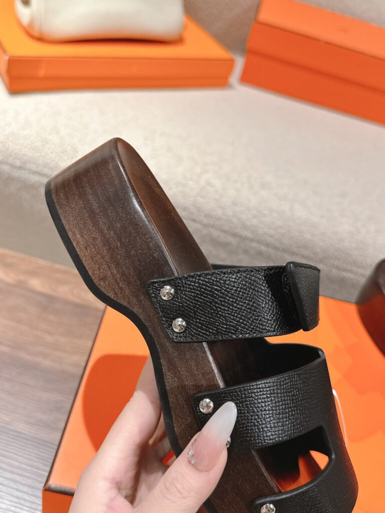 Hermès Unisex Slides detail 7