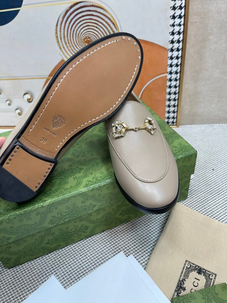 Gucci Unisex Loafers detail 7