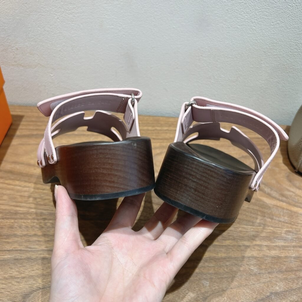 Hermès Unisex Slides detail 7