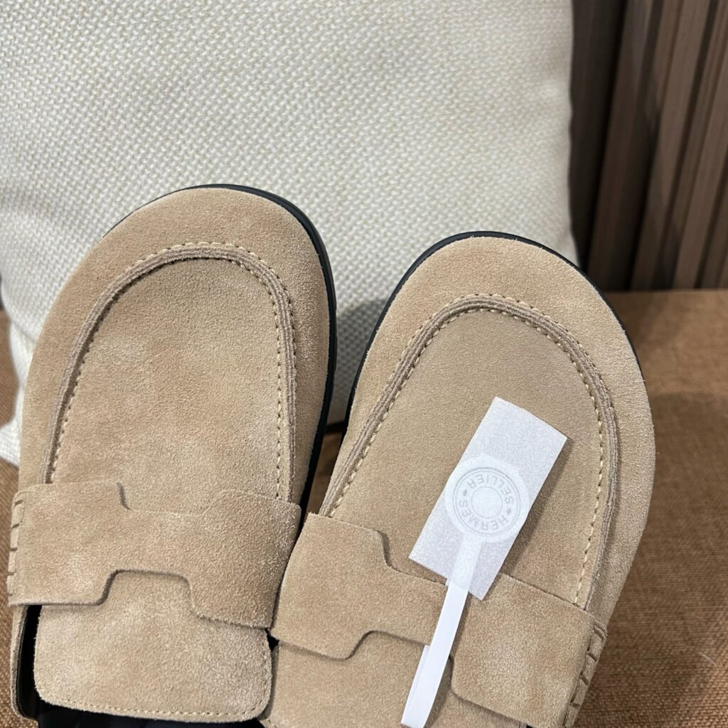Hermès Unisex Mules detail 7