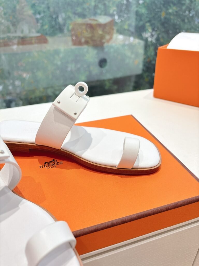 Hermès Unisex Sandals detail 7