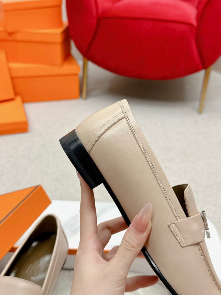 Hermès Unisex Loafers detail 7