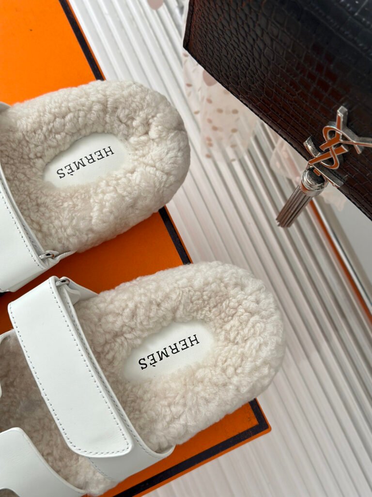 Hermès Unisex Shearling Shoes detail 7