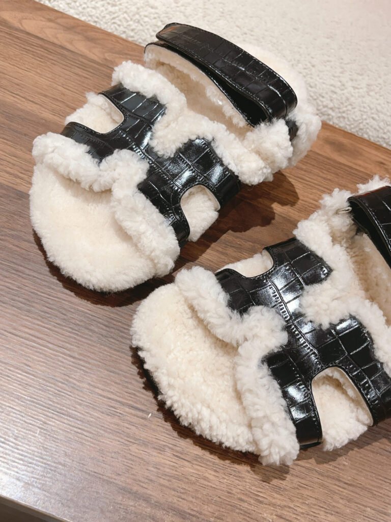 Hermès Unisex Shearling Shoes detail 7