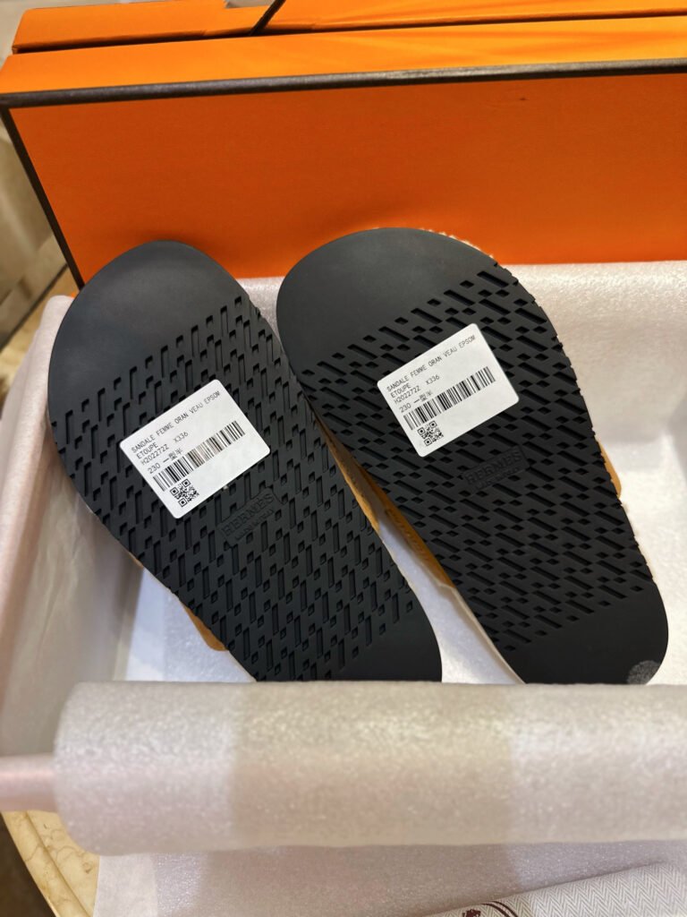 Hermès Unisex Shearling Shoes detail 7