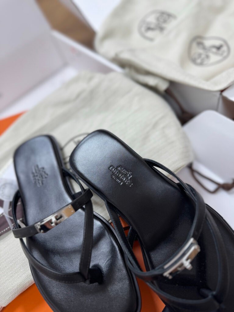 Hermès Women's Sneakers detail 7