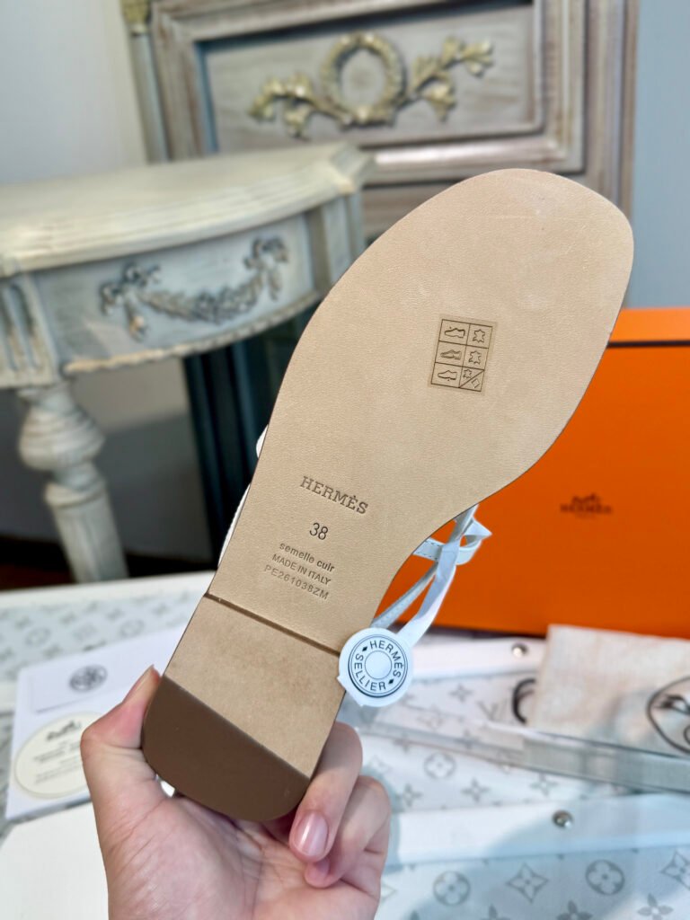Hermès Women's Sneakers detail 7