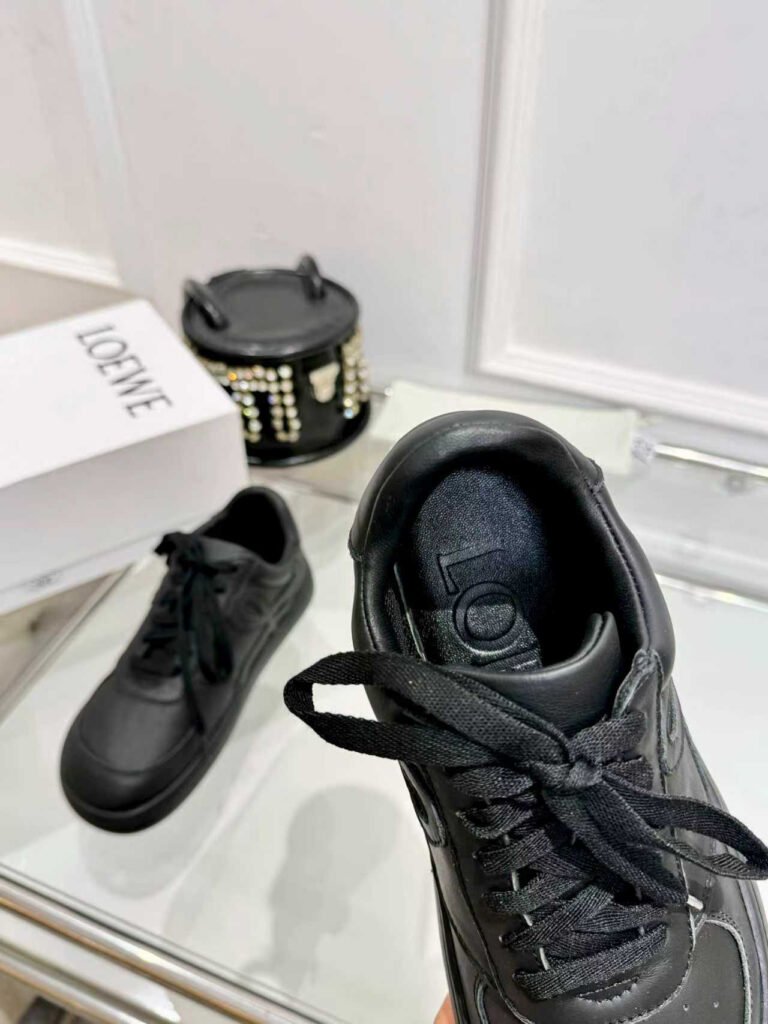 Loewe Unisex Sneakers detail 7