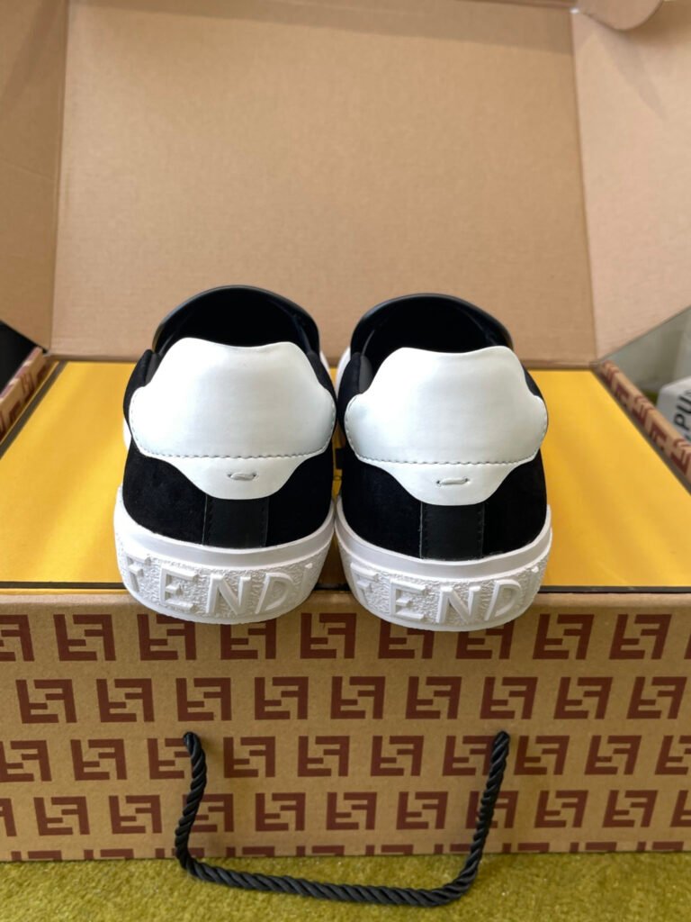 Fendi Unisex Sneakers detail 7