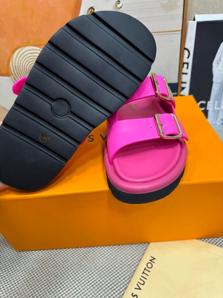 Louis Vuitton Unisex Slides detail image 7
