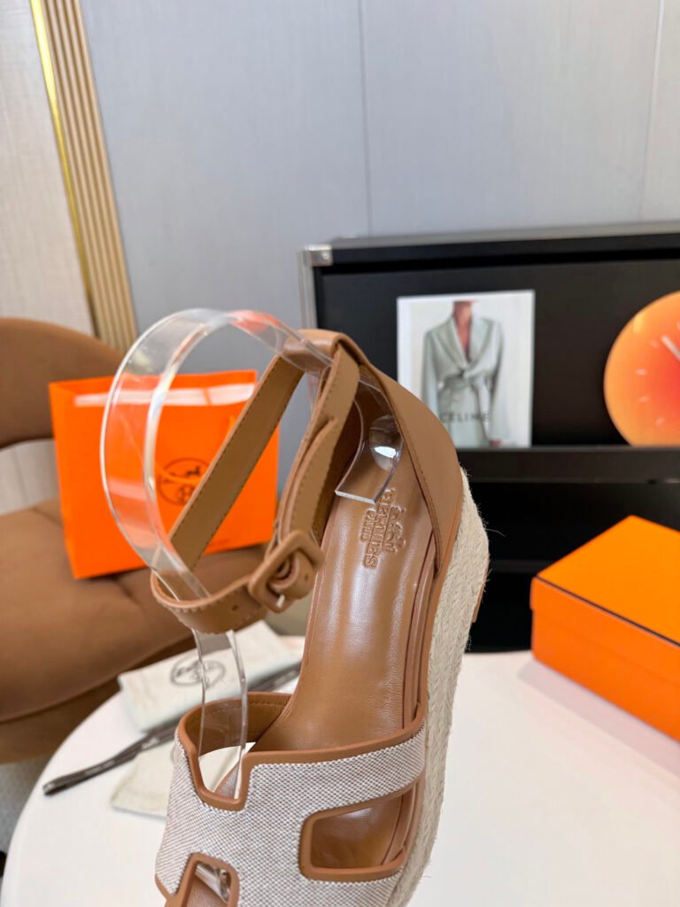 Hermès Unisex Platform Sneakers detail 7