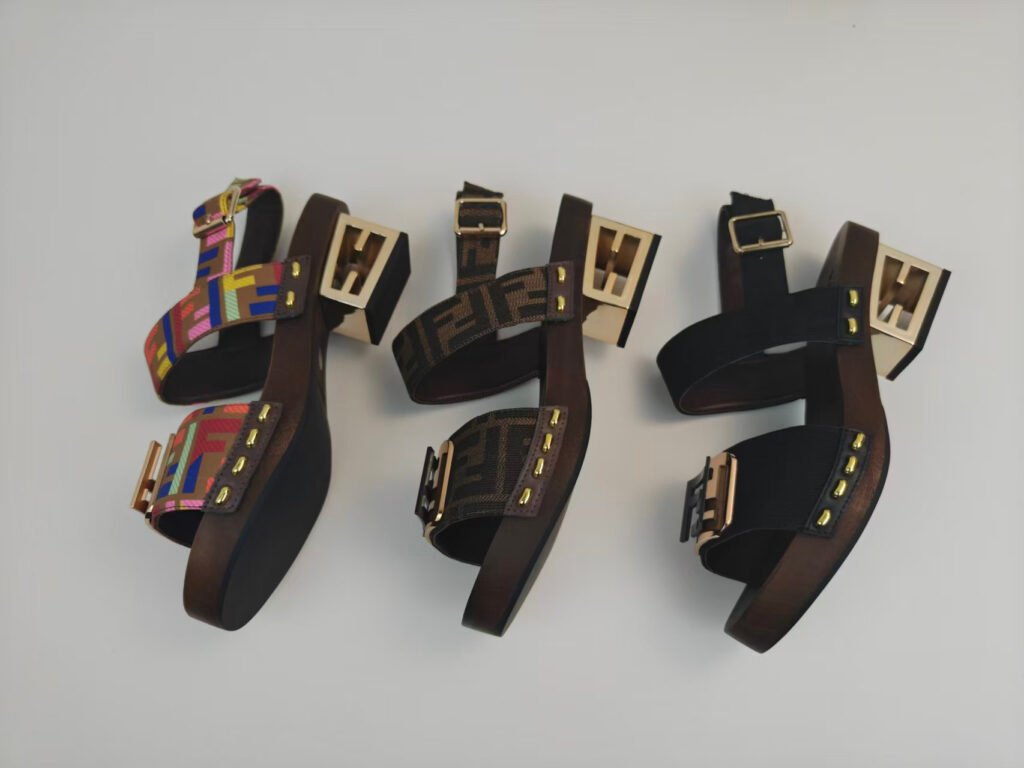 Fendi Unisex Sneakers detail 7