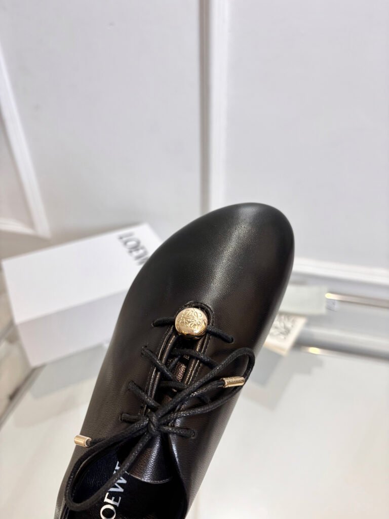 Loewe Unisex Sneakers detail 7