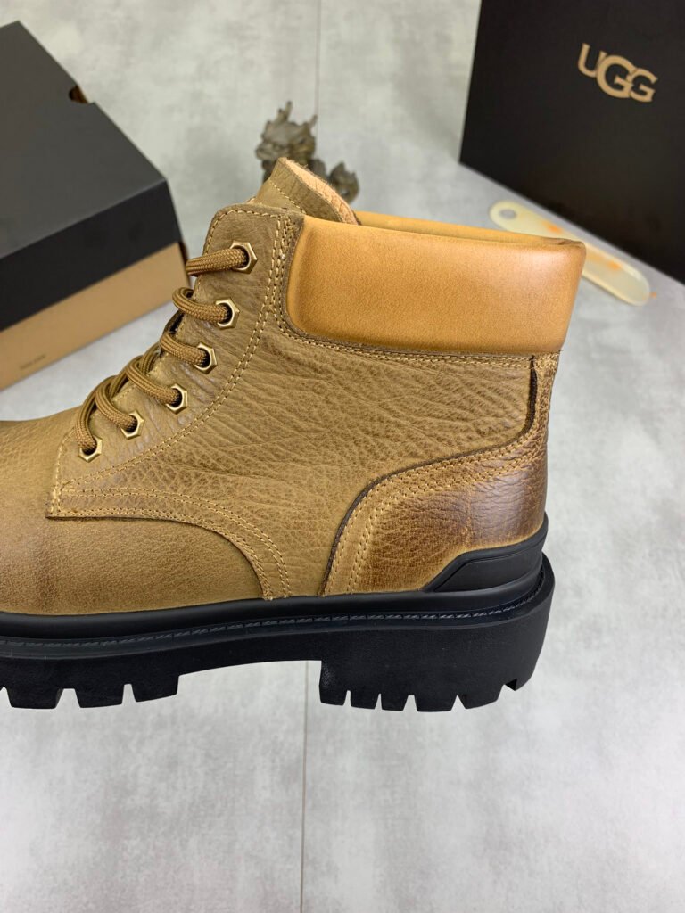UGG Men's Sneakers detail image 7