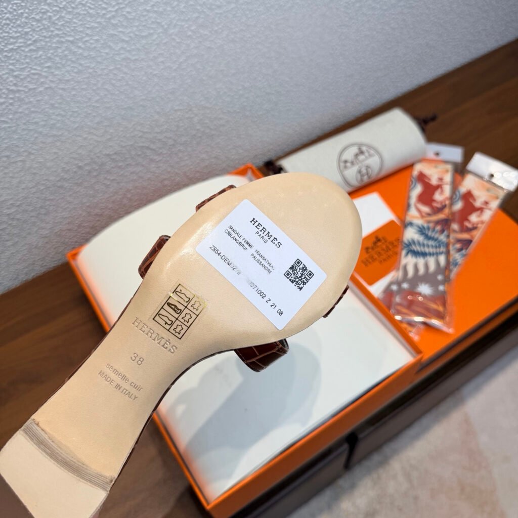 Hermès Unisex Slides detail 7