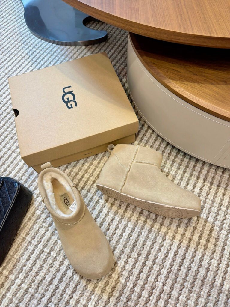 UGG Women's High-Top Sneakers detail 7