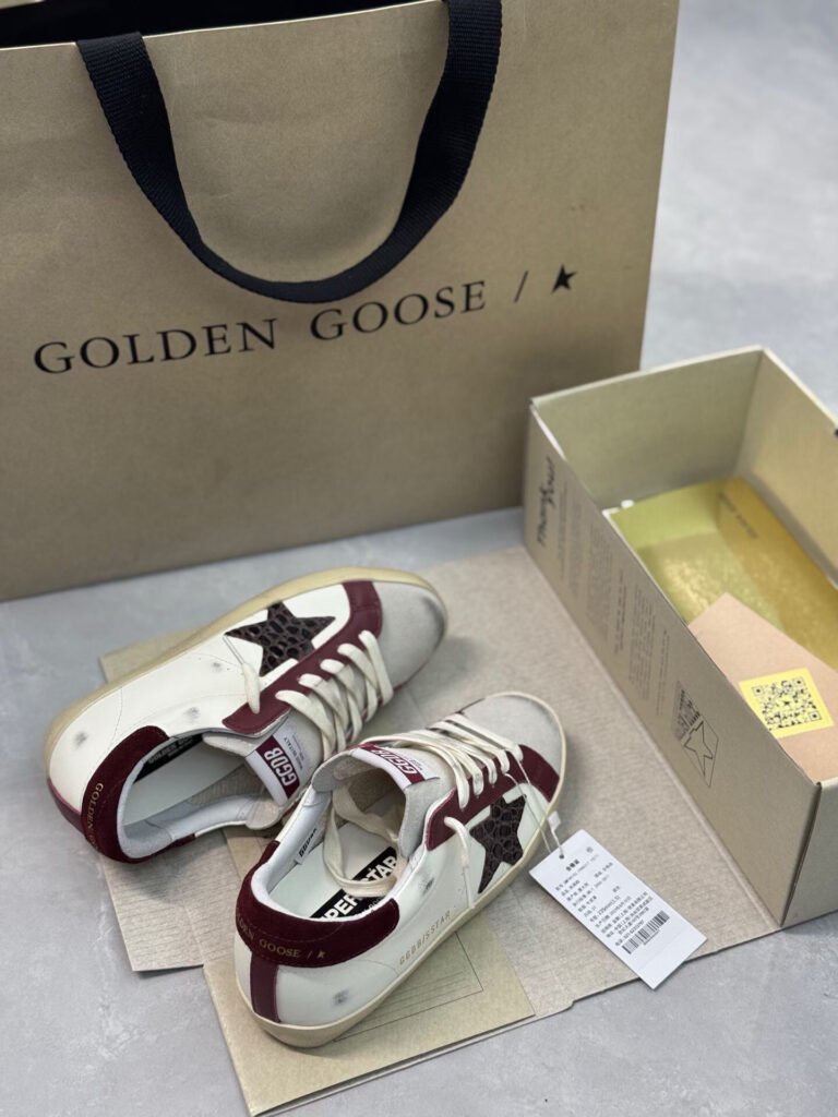 Golden Goose Unisex Sneakers detail image 7