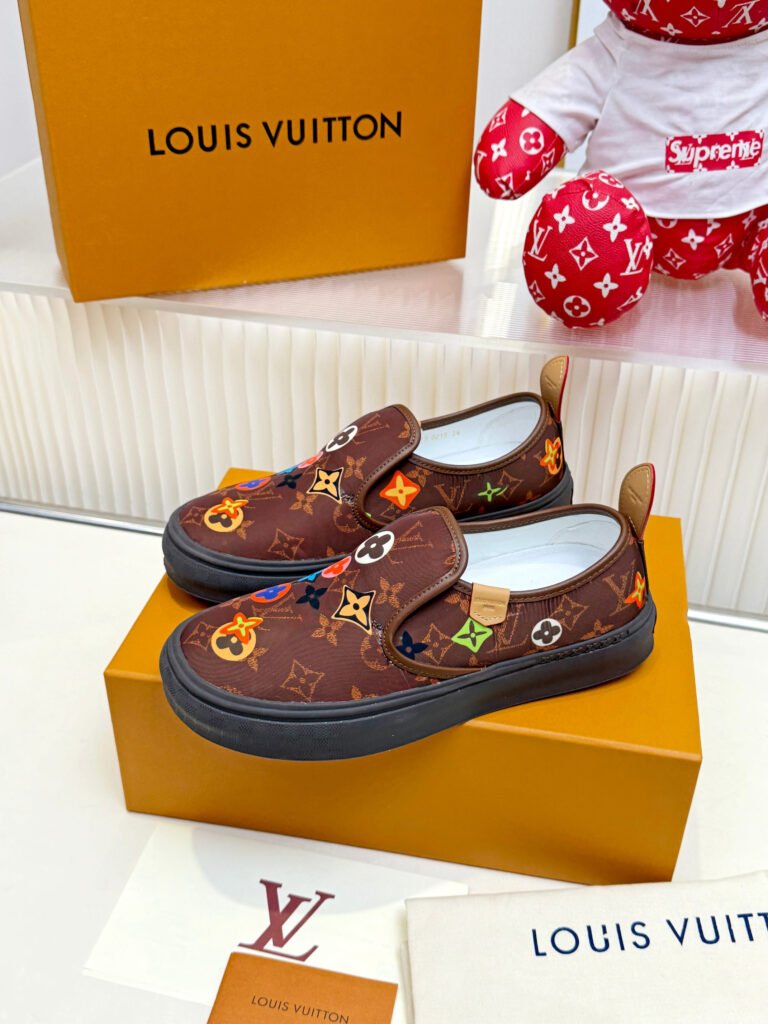 Louis Vuitton Men's Sneakers detail image 7
