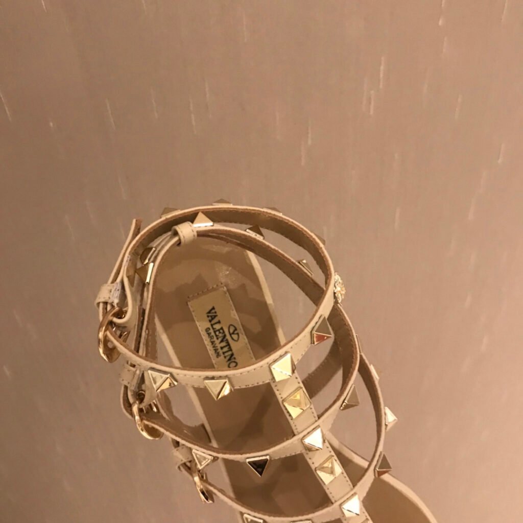 Valentino Garavani Unisex Sneakers detail image 7