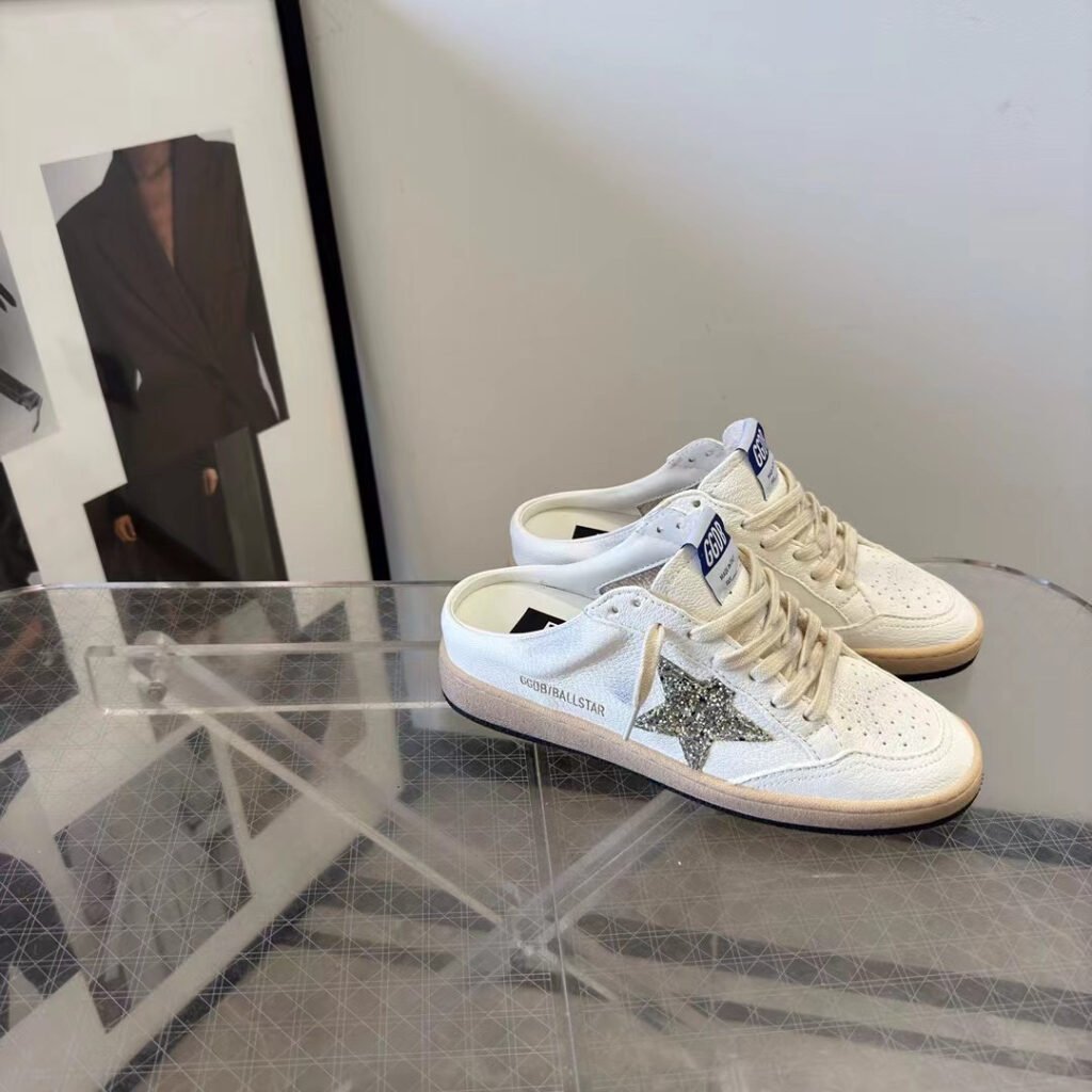 Golden Goose Unisex Sneakers detail image 7