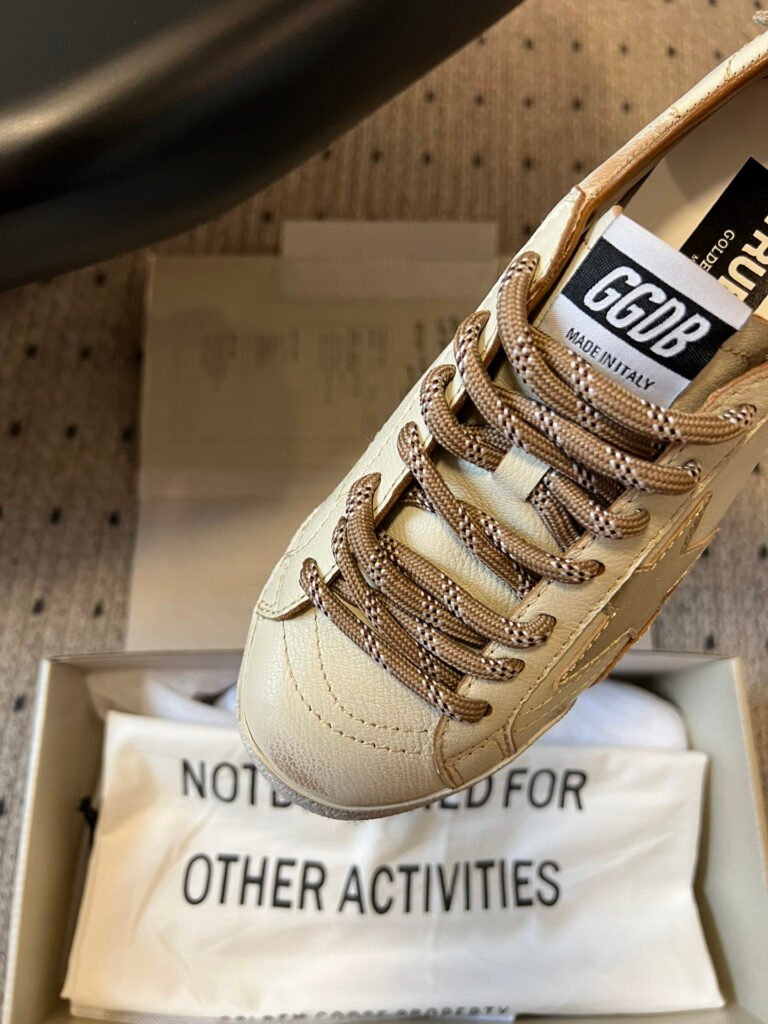 Golden Goose Unisex Distressed Sneakers detail image 7