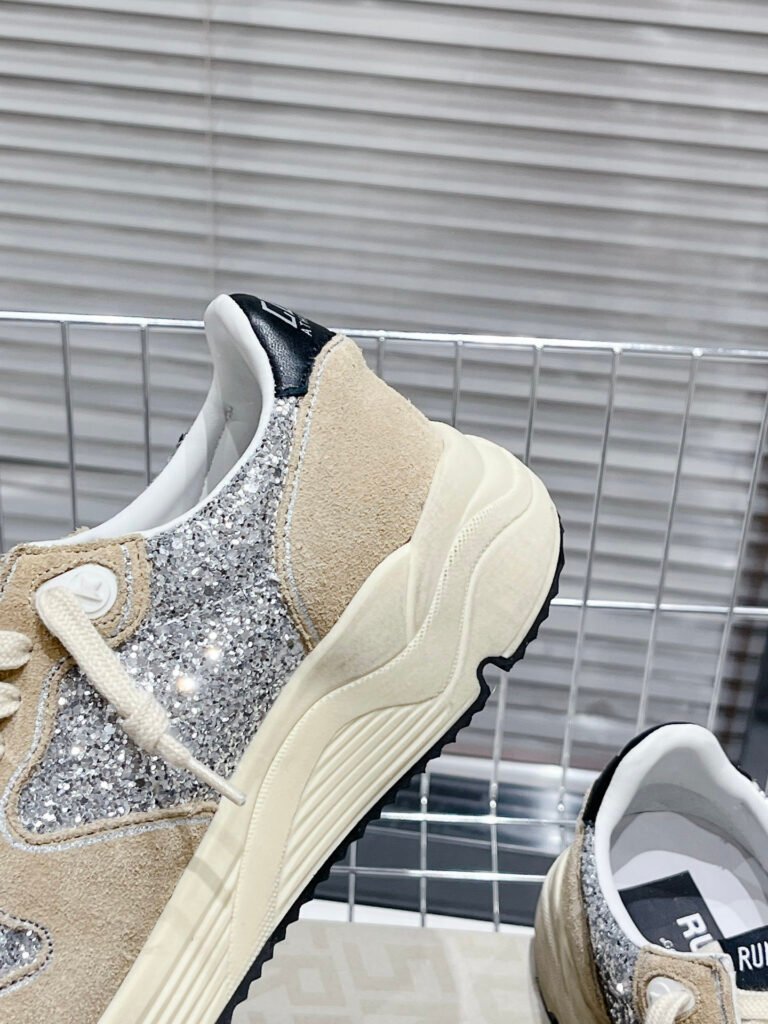 Golden Goose Unisex Sneakers detail 7