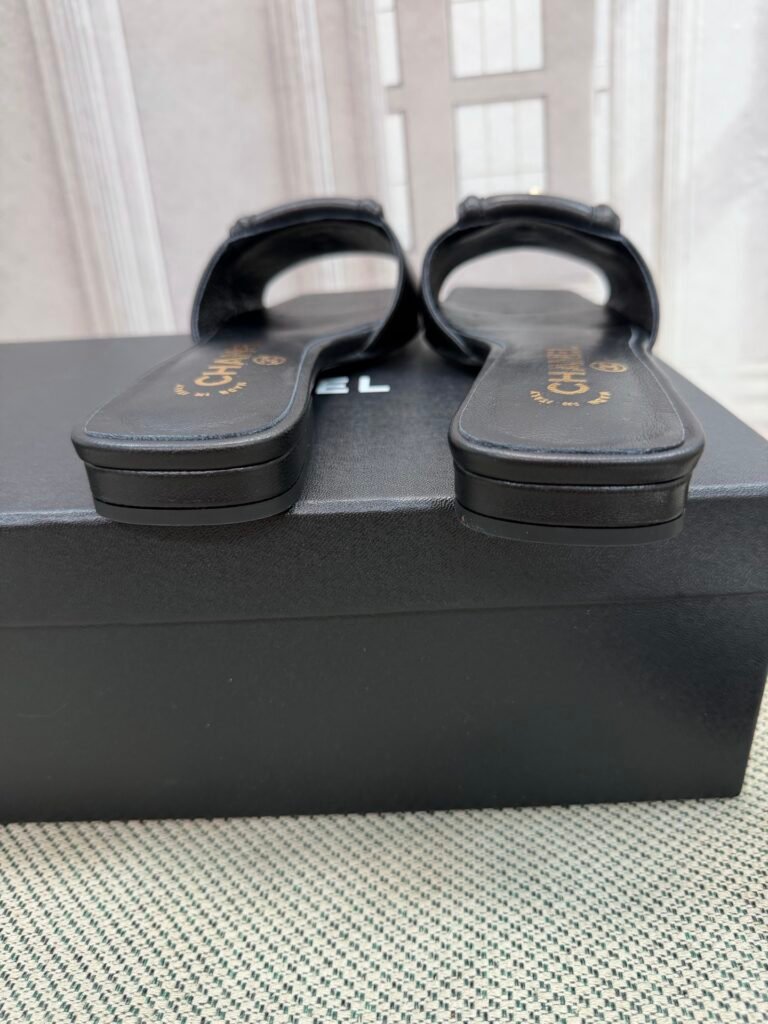Chanel Unisex Slides detail 7