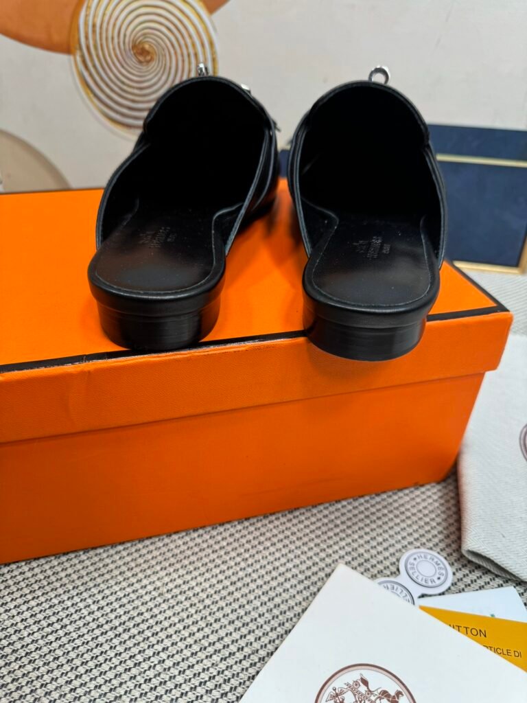Hermès Unisex Loafers detail 7