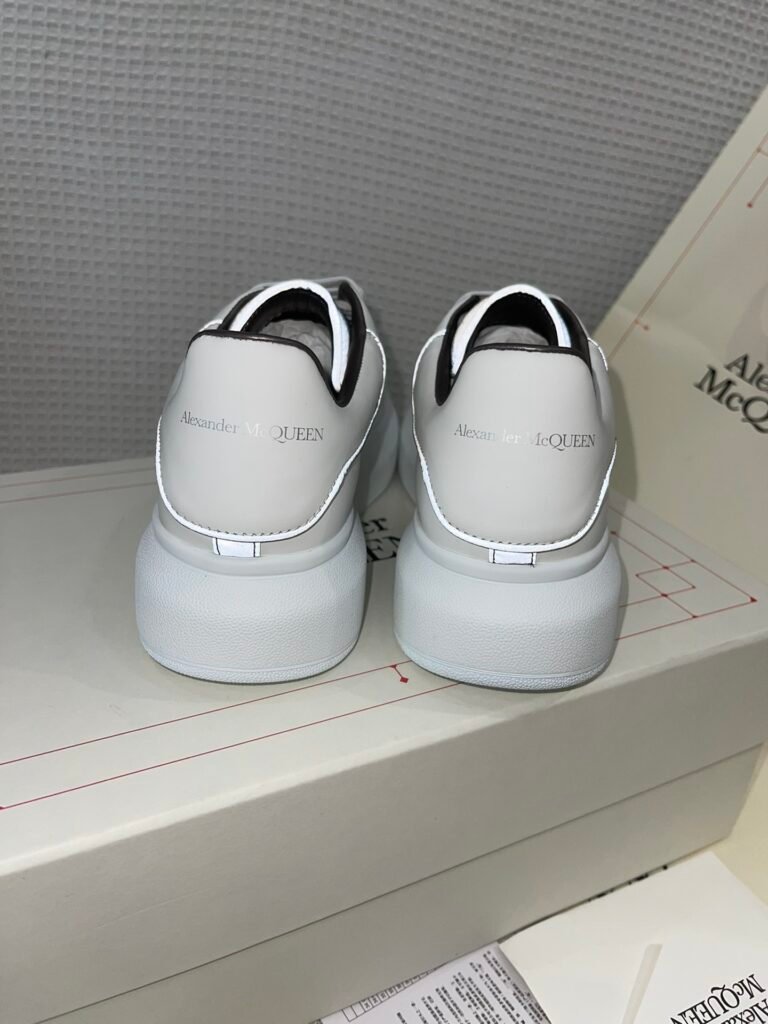 Alexander McQueen Unisex White Low-Top Sneakers detail 7