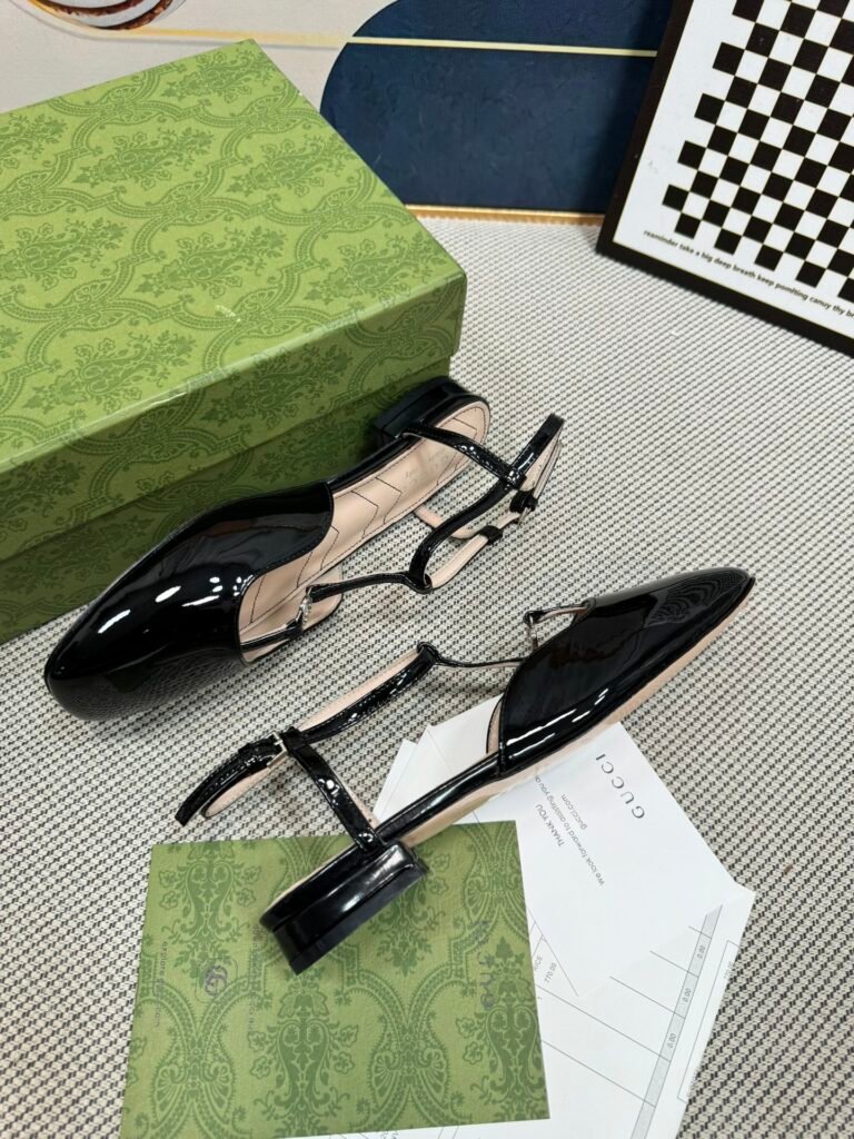 Gucci Unisex Slides detail 7