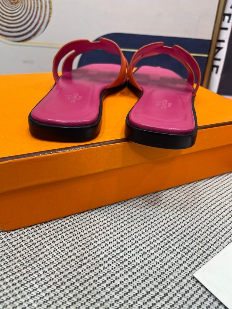 Hermès Unisex Slides detail 7