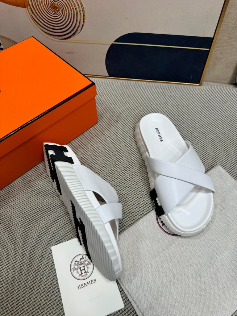 Hermès Unisex Slides detail 7