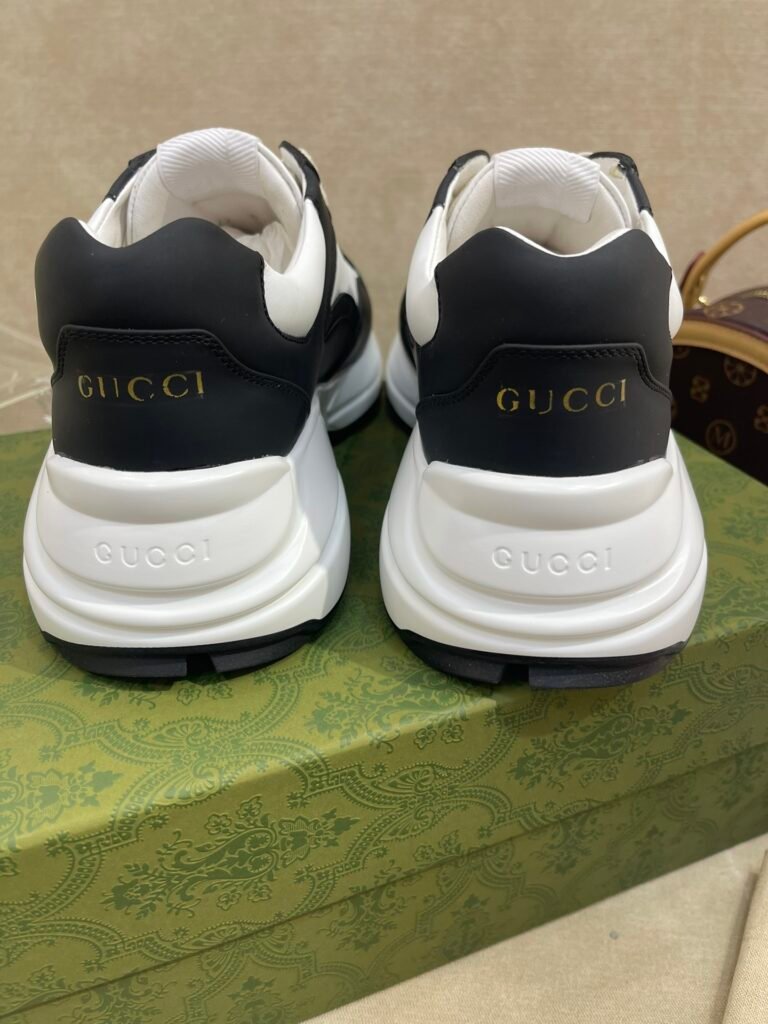 Dior Unisex Chunky Sneakers detail image 7