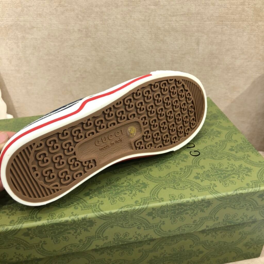 Gucci Unisex Loafers detail 7